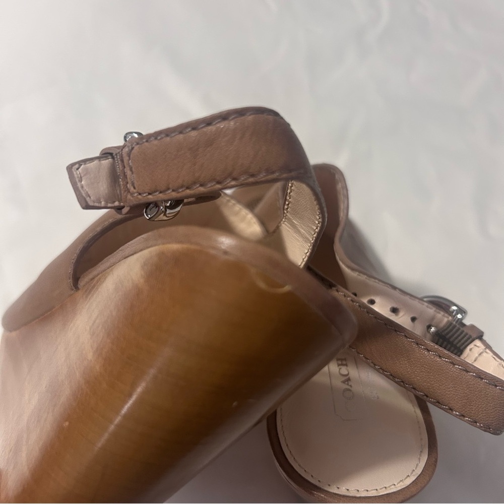 Coach Jade Beige Leather Wedge Sandals.8B - Picture 9 of 16